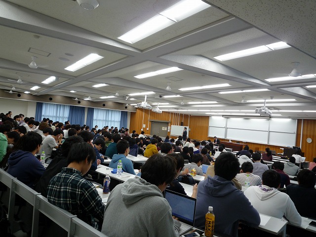 http://www.shinshu-u.ac.jp/faculty/econlaw/topics/images/s-271005%E7%8F%BE%E6%B3%952_1%E5%B7%A6_%E5%85%A8%E4%BD%93.jpg