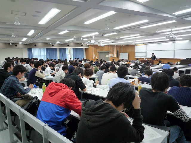 http://www.shinshu-u.ac.jp/faculty/econlaw/topics/images/s-271019%E7%8F%BE%E6%B3%952_1%E5%B7%A6_%E5%85%A8%E4%BD%93.jpg