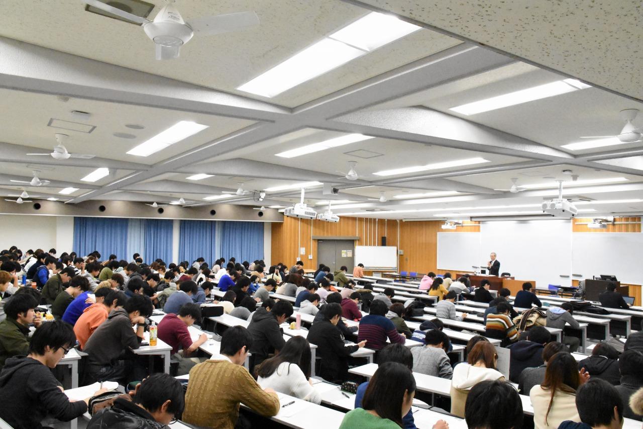 http://www.shinshu-u.ac.jp/faculty/econlaw/topics/rDSC_0931.jpg