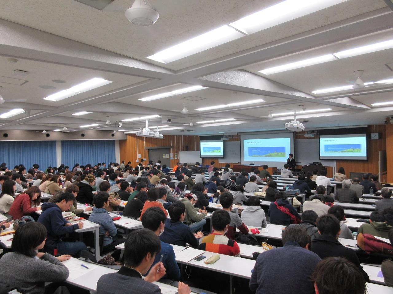 http://www.shinshu-u.ac.jp/faculty/econlaw/topics/th_IMG_1547.jpg