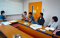 写真:チューター活動