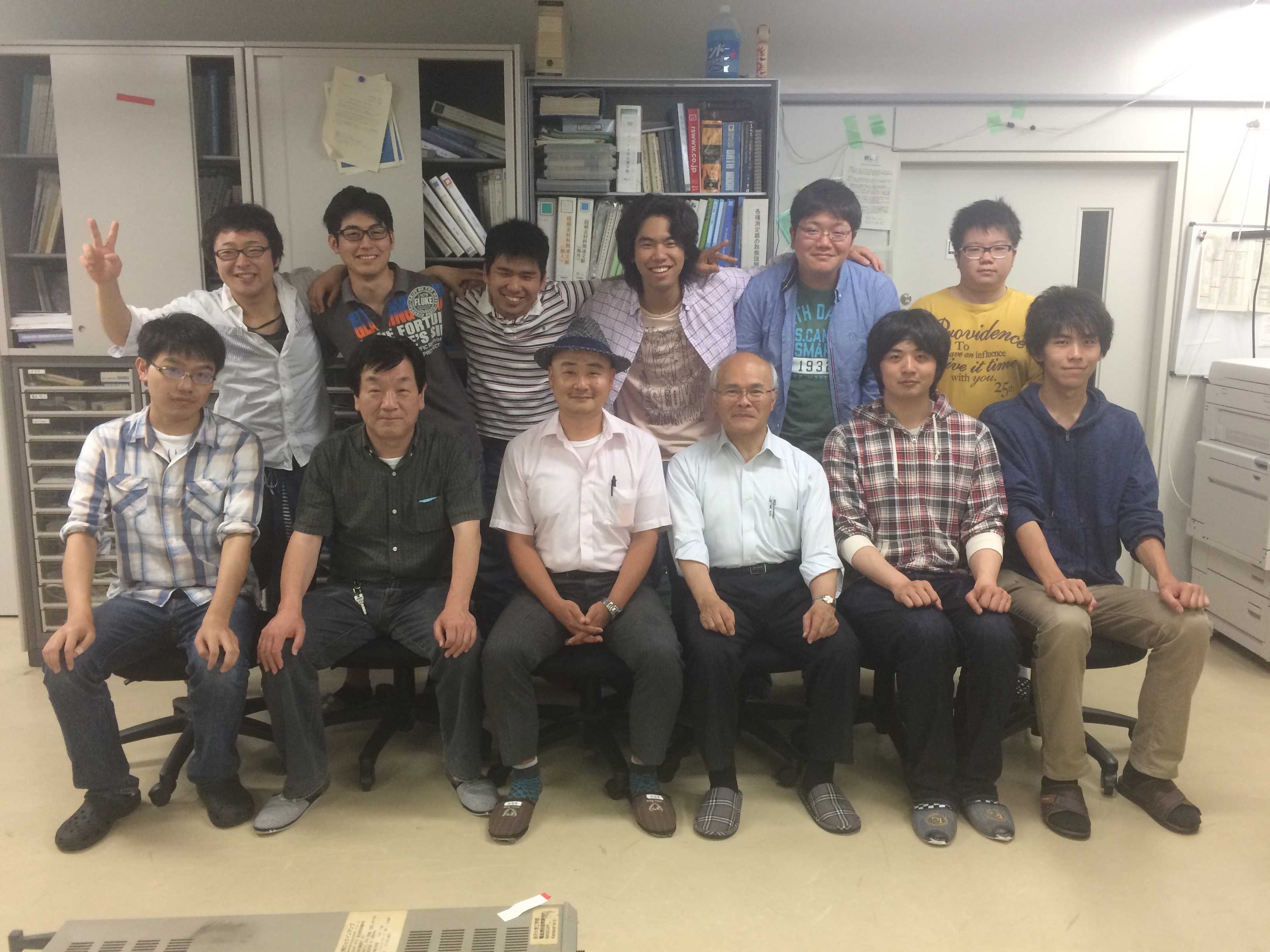 http://www.shinshu-u.ac.jp/faculty/engineering/chair/elec005/news/images/20150607IMG_2420.JPG
