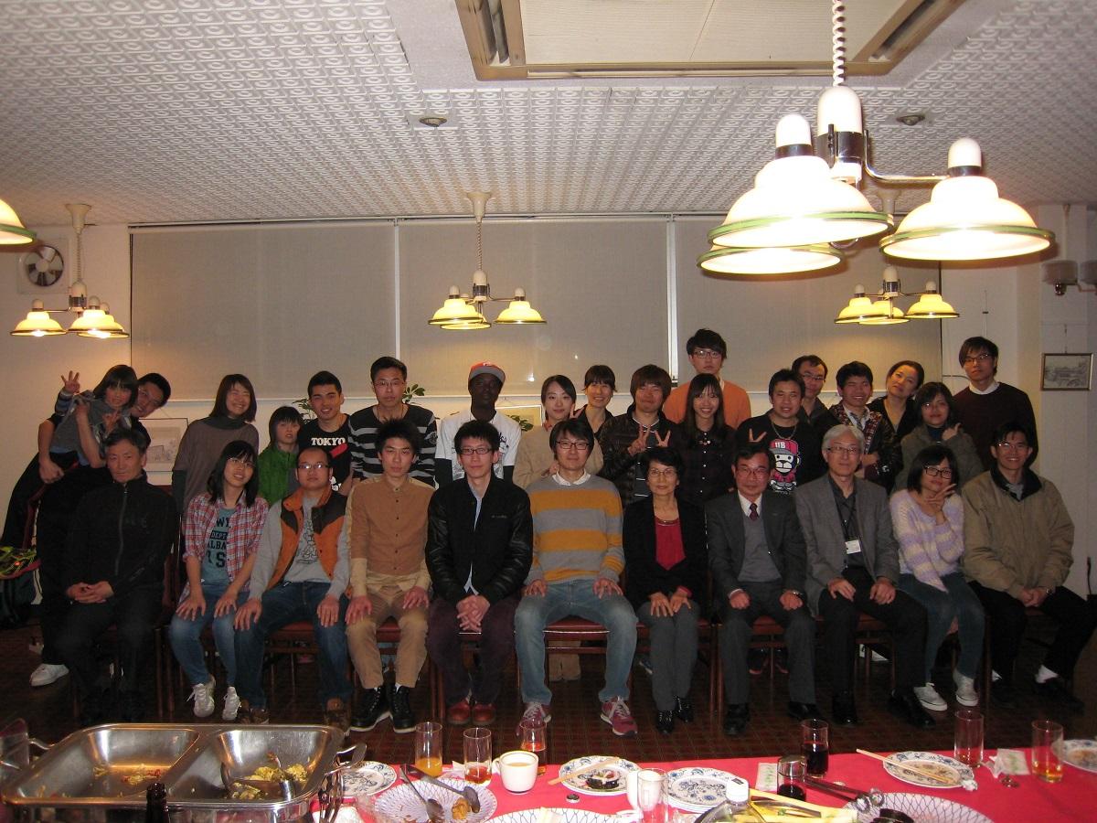 http://www.shinshu-u.ac.jp/faculty/engineering/global/international/images/farewellparty_img01.jpg