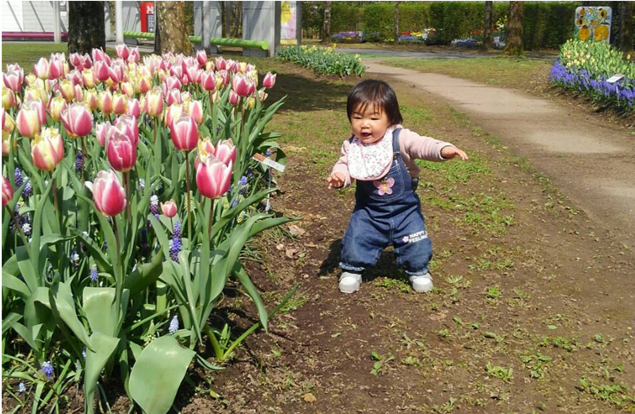 育児や家事の大部分を、母親である女性が担っている現状。.JPG