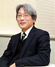 乾 滋
