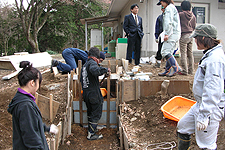 生ゴミ堆肥化（環境ISO学生委員会）