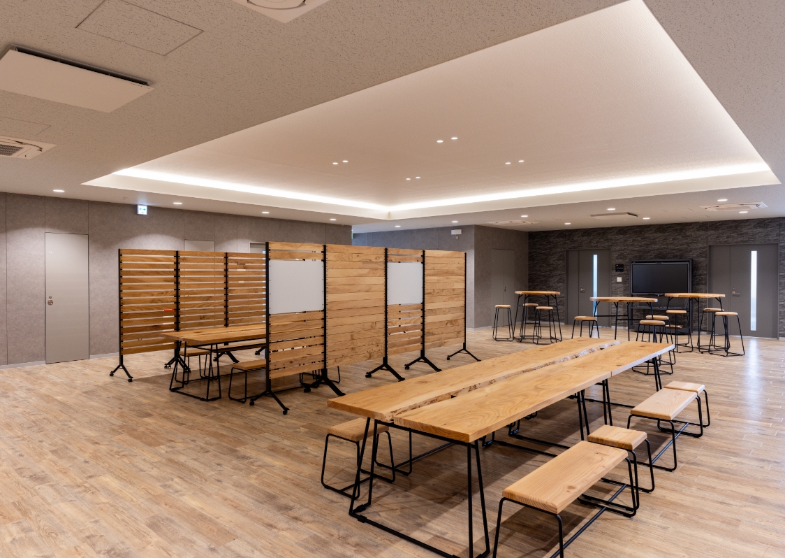 コミュニケーションスペース(2F)