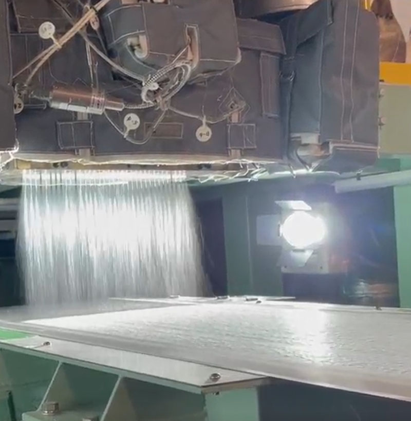 複合メルトブロー試作機（試料幅：30cm）