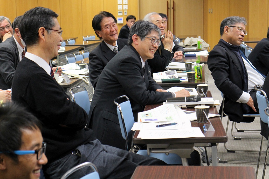http://www.shinshu-u.ac.jp/project/leading/news/images/FY2015_year_end3.JPG