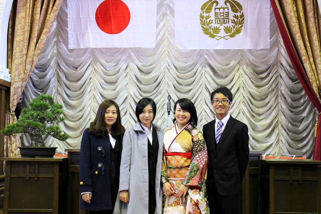 http://www.shinshu-u.ac.jp/project/leading/news/images/graduation2016.JPG