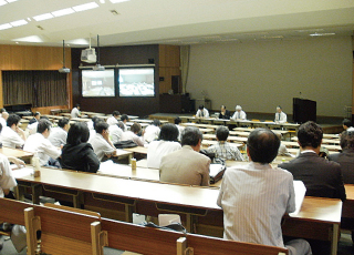 日本家禽学会シンポジウムの様子