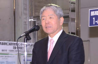 山沢清人学長