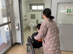車いす移動介助講習会を開催しました!