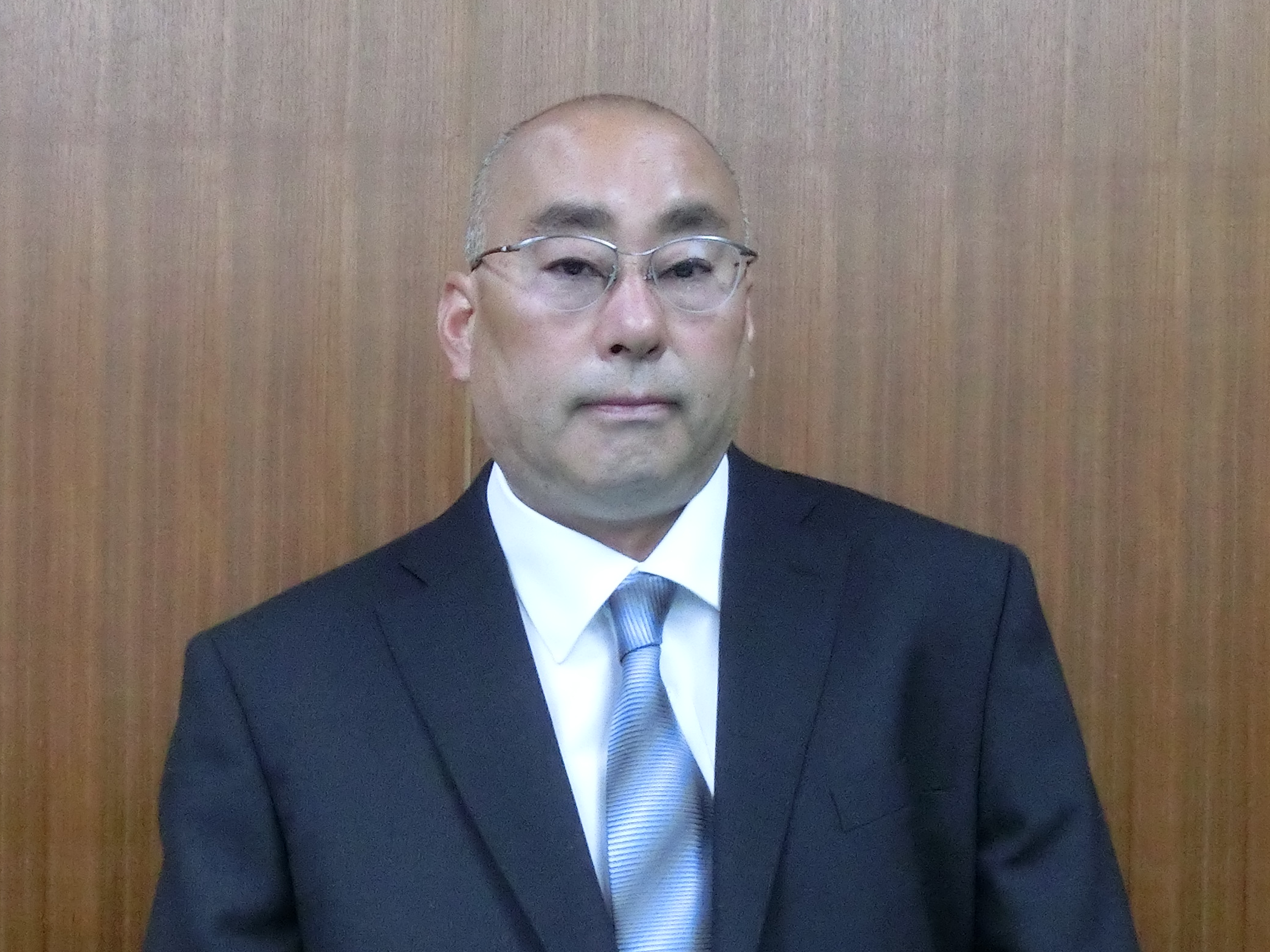 経法学部　廣瀬純夫学部長へのインタビューを掲載しました
