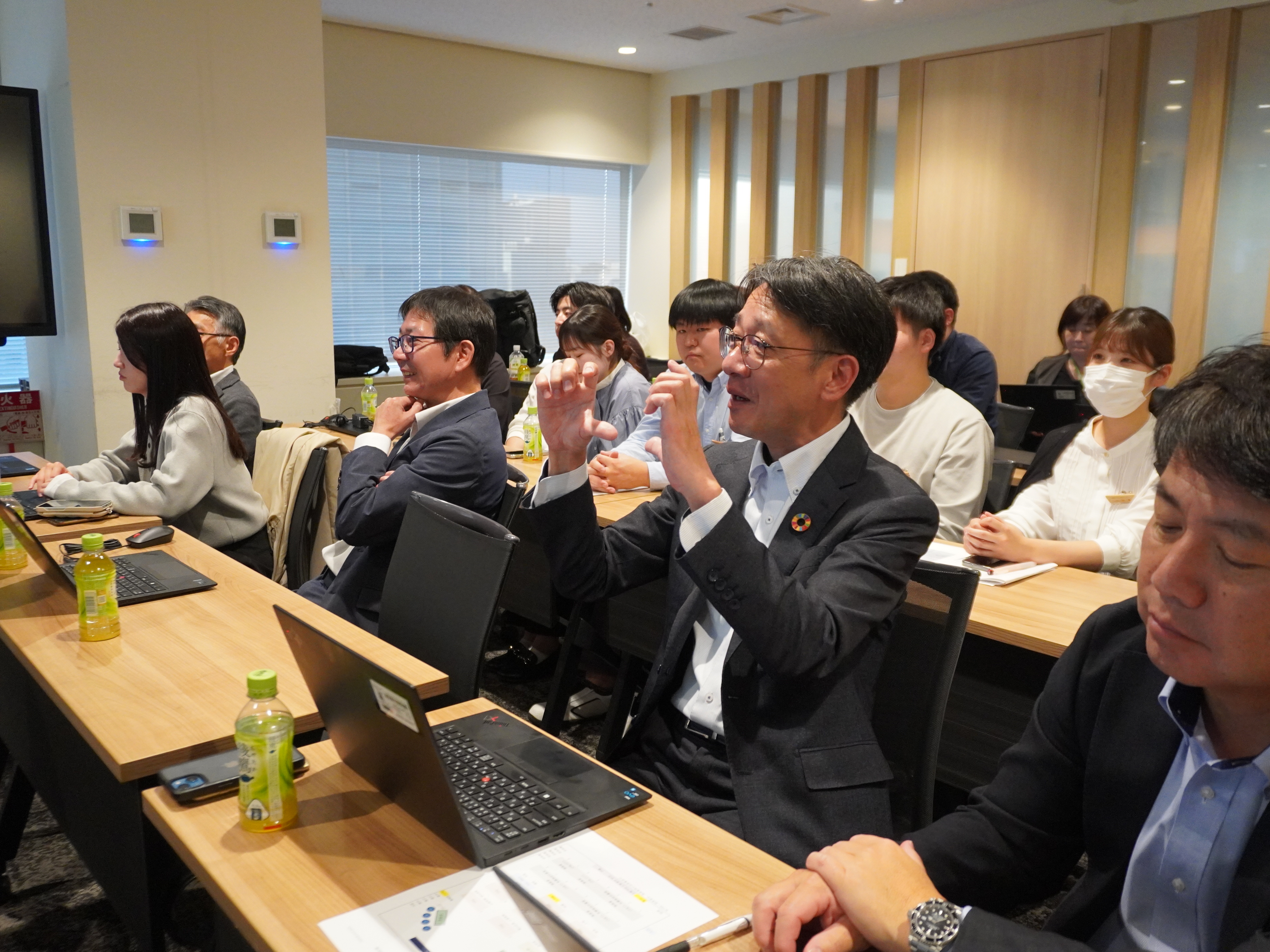 質疑応答のようす