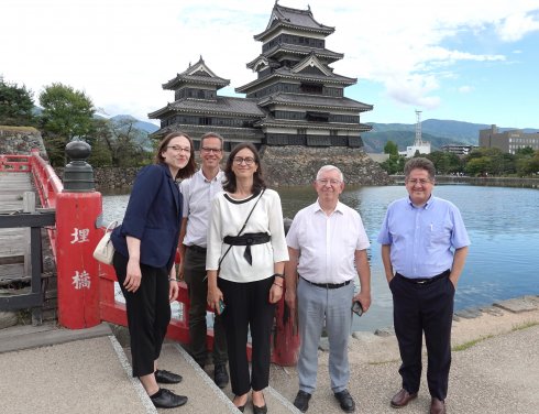 3_matsumoto_castle-2-thumb-490xauto-181745.jpg