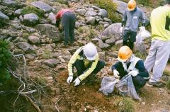 ゴミ拾い活動（9月13日）：西駒山荘周辺にて