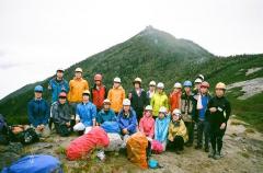 分水嶺にて（9月12日）：登山道が稜線に達する場所