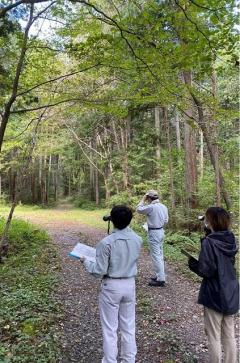 鳥類調査（10月9日）　構内演習林にて