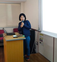 Dinh Bach Yen研究員による講演の様子