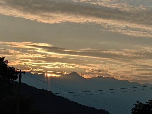 20250629　夕暮れの常念 (2).JPG