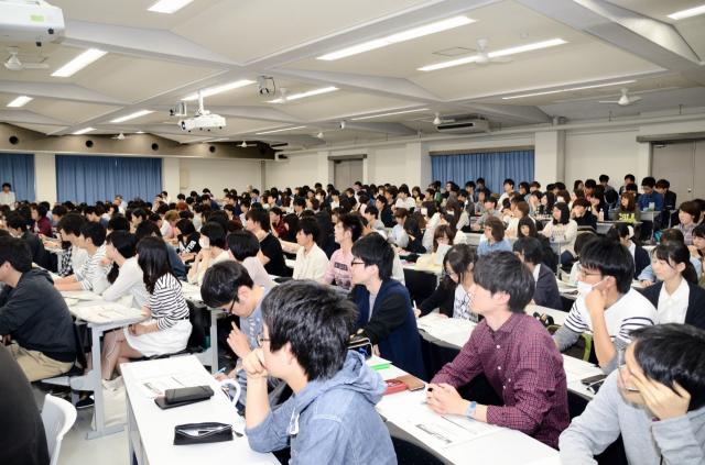 一般聴講も含め多くの学生が聴講