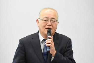 岡崎直人氏