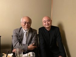 脇若名誉教授と田代准教授