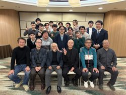 OB会参加者全員での集合写真