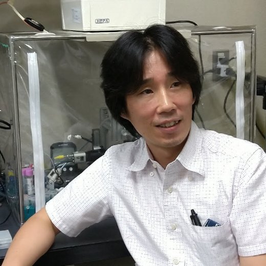 秋山 佳丈