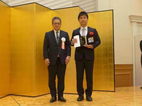 嶋田 五百里 准教授が石油学会第67回年会にて奨励賞を受賞