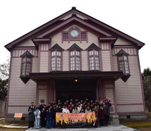 香港で数理・データサイエンス・AIを重点的に学ぶ高校生や関係教職員との交流プログラムを実施