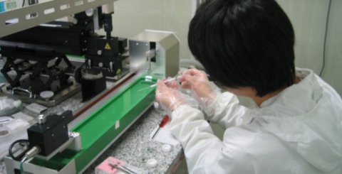 ナノスケールの製膜技術とミクロスケールの構造制御で光化学反応の高効率化を目指す