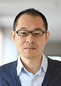 都築　幸宏