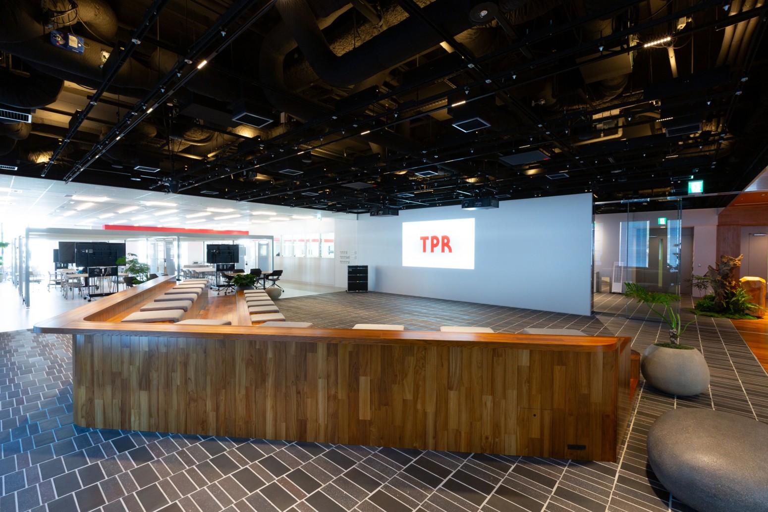 TPR株式会社