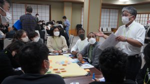 留学生と企業・地域関係者との研修「膝交え」協同学習プログラムを実施しました