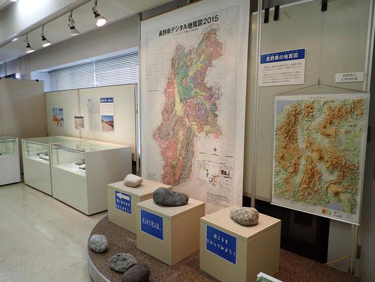 企画展「石ころ大冒険」やってます!イメージ01