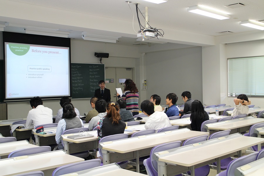 The 2nd Presentation Skills Seminar (for students in leading program)