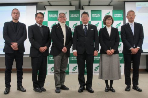 １　IMG_4157学長とRF① (1).JPG